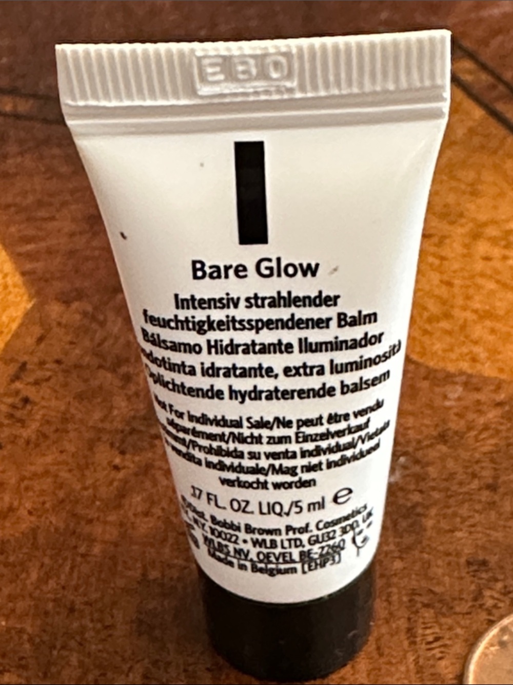 Bobbi Brown Illuminating Moisture Balm - White and Black Tube - Picture 3 of 4